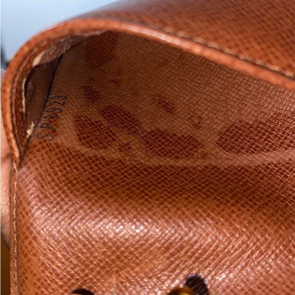 Authentic Louis Vuitton Monogram Agenda Cover - Picture 8 of 12